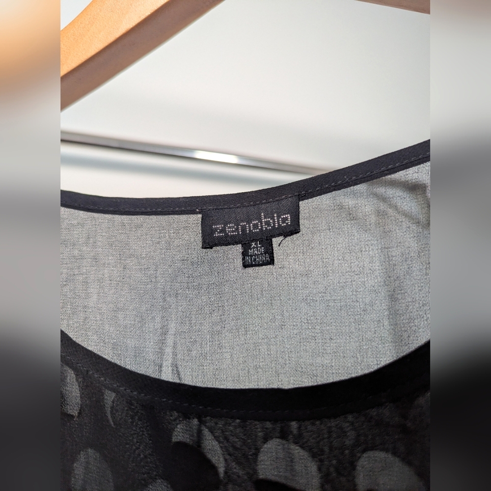 Zenobia Black Sheer Textured Cutout Top - Size XL - Picture 4 of 11